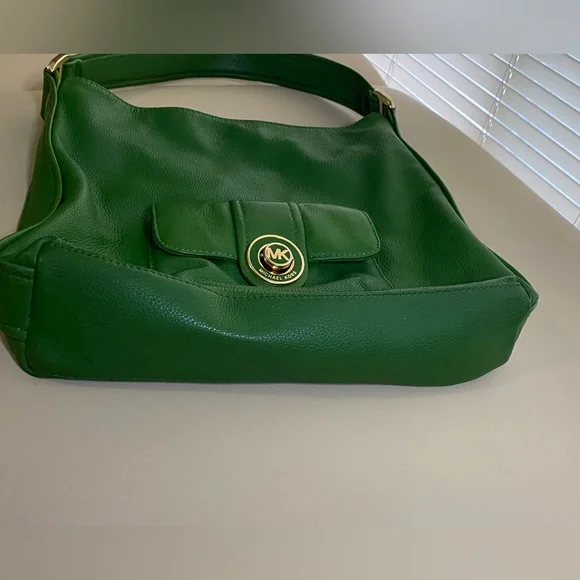 🎉HP🎉Michael Kors purse - Picture 9 of 16